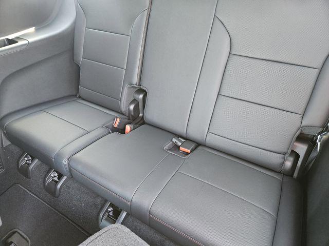 Photo of 2026 Black Metallic Chevrolet Traverse