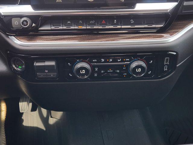 Photo of 2025 Summit White Chevrolet Silverado 1500
