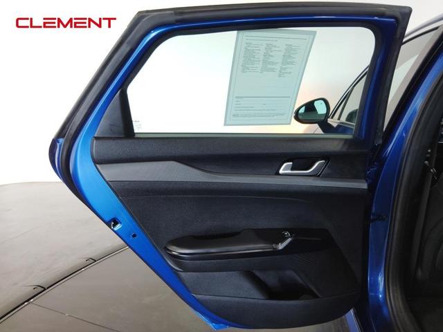 Photo of 2022 Sapphire Blue Kia K5