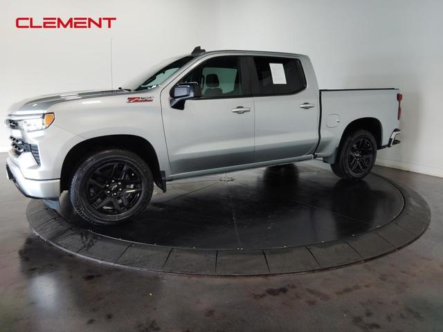 Photo of 2022 Silver Ice Metallic Chevrolet Silverado 1500