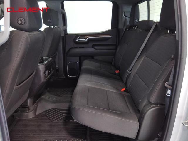 Photo of 2022 Silver Ice Metallic Chevrolet Silverado 1500