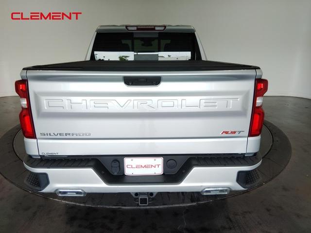 Photo of 2022 Silver Ice Metallic Chevrolet Silverado 1500