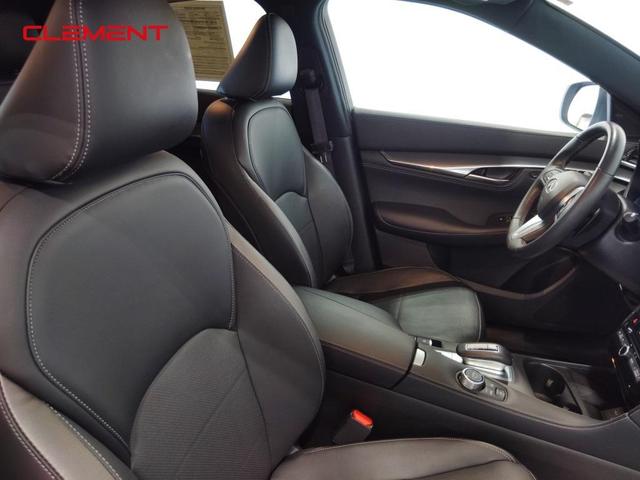 Photo of 2024 Black Obsidian INFINITI QX55