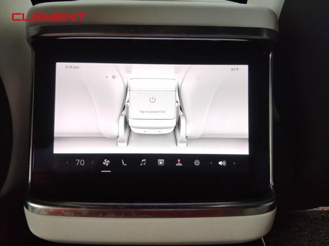 Photo of 2022 Midnight Silver Metallic Tesla Model S