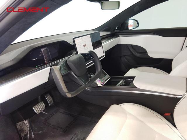 Photo of 2022 Midnight Silver Metallic Tesla Model S