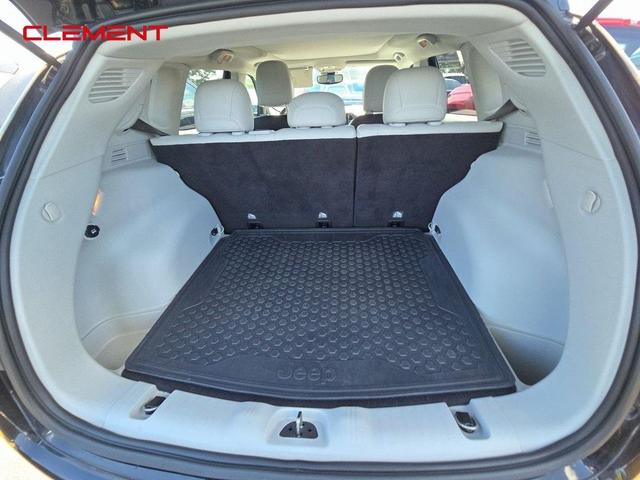 Photo of 2019 Diamond Black Jeep Compass