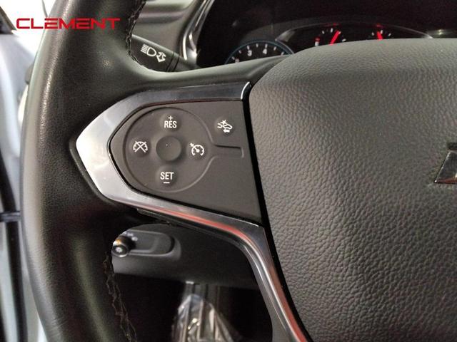 Photo of 2023 Summit White Chevrolet Traverse
