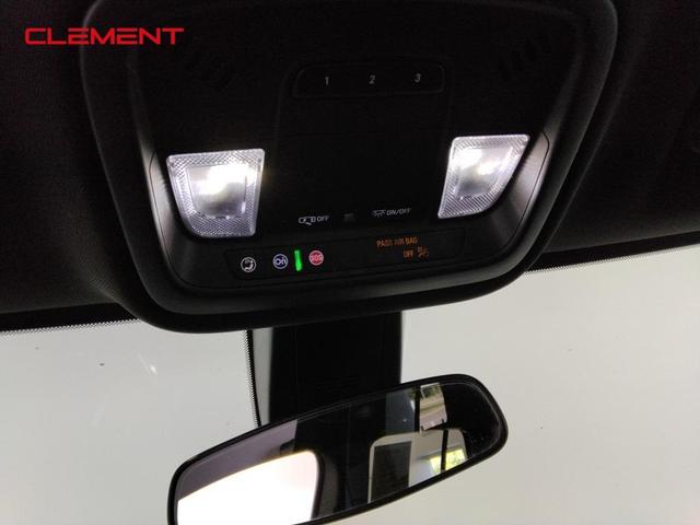 Photo of 2023 Summit White Chevrolet Traverse