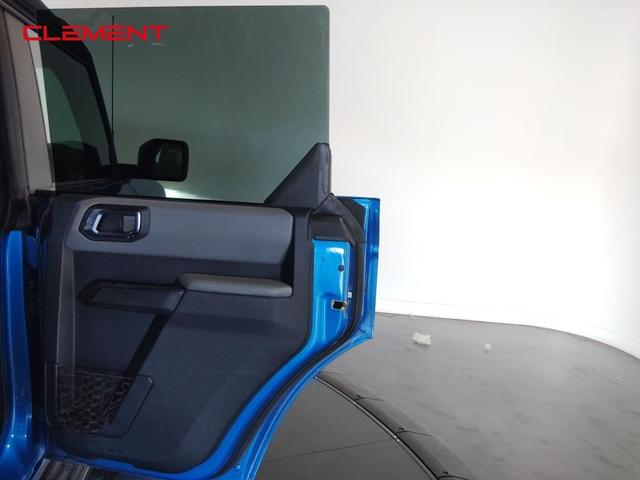 Photo of 2022 Velocity Blue Metallic Ford Bronco