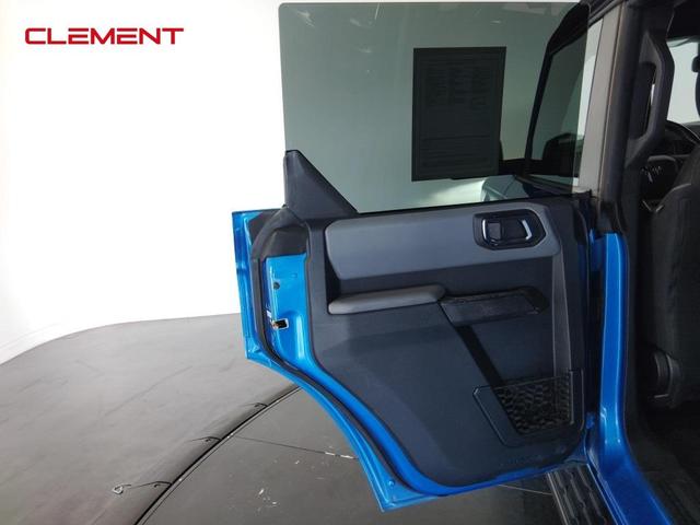 Photo of 2022 Velocity Blue Metallic Ford Bronco