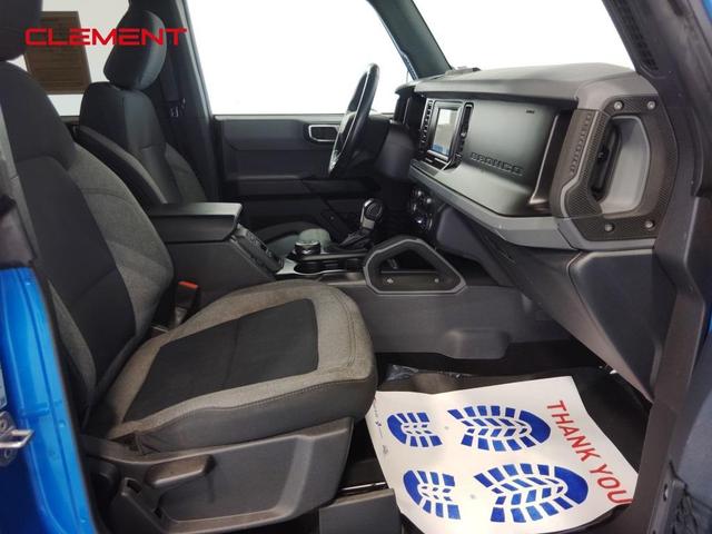 Photo of 2022 Velocity Blue Metallic Ford Bronco