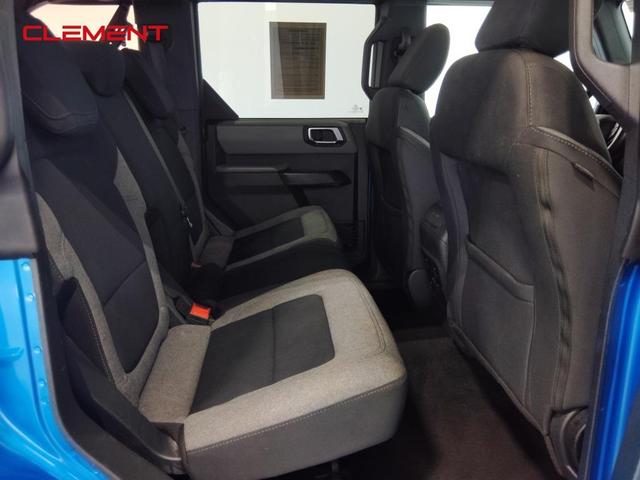 Photo of 2022 Velocity Blue Metallic Ford Bronco