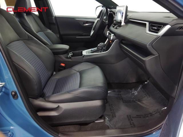 Photo of 2022 Blue Toyota RAV4 Hybrid