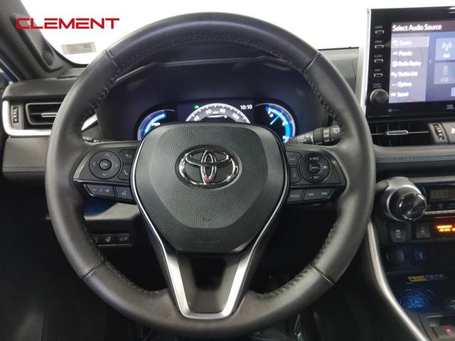Photo of 2022 Blue Toyota RAV4 Hybrid