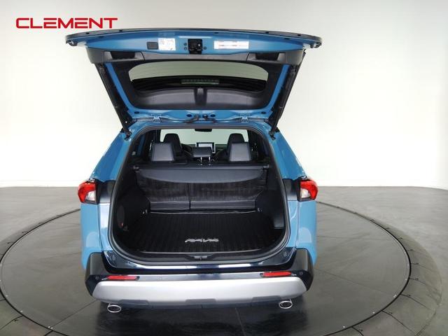 Photo of 2022 Blue Toyota RAV4 Hybrid