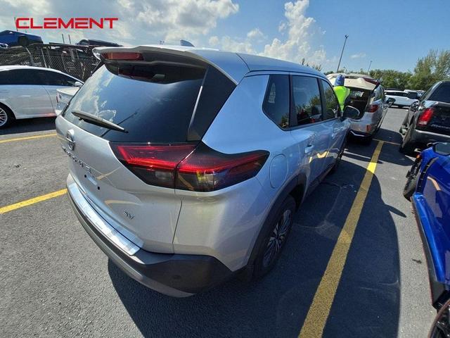 Photo of 2023 Brilliant Silver Metallic Nissan Rogue