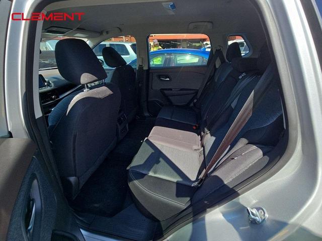 Photo of 2023 Brilliant Silver Metallic Nissan Rogue