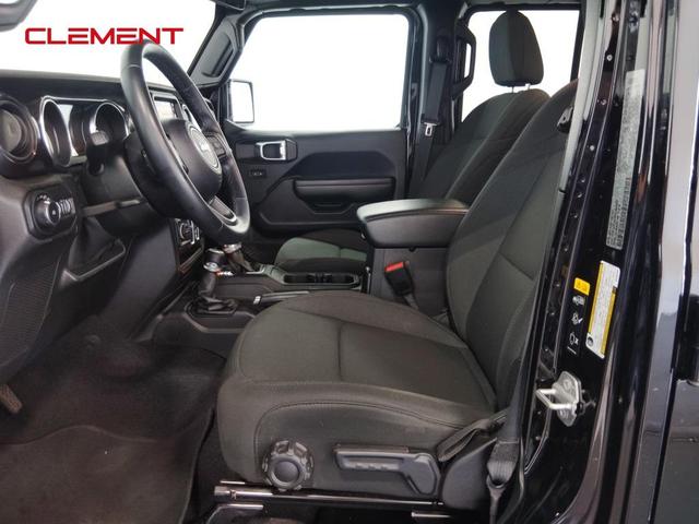 Photo of 2021 Black Clearcoat Jeep Wrangler Unlimited