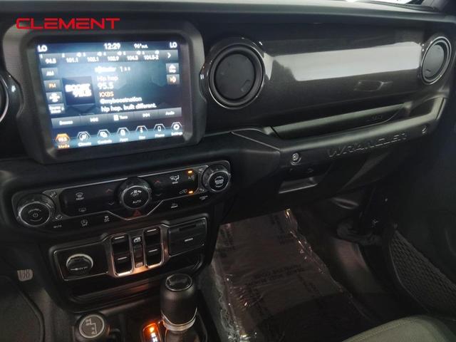 Photo of 2021 Black Clearcoat Jeep Wrangler Unlimited