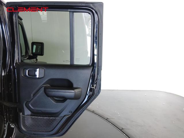 Photo of 2021 Black Clearcoat Jeep Wrangler Unlimited