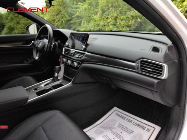 Photo of 2021 Platinum White Pearl Honda Accord