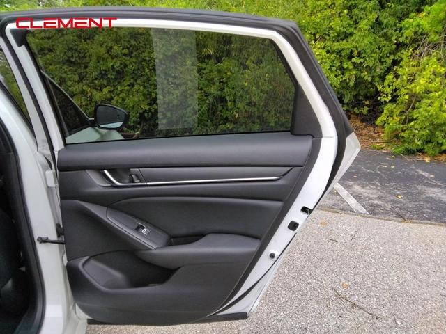 Photo of 2021 Platinum White Pearl Honda Accord