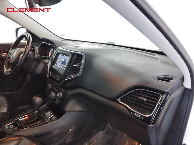Photo of 2021 Bright White Clearcoat Jeep Cherokee