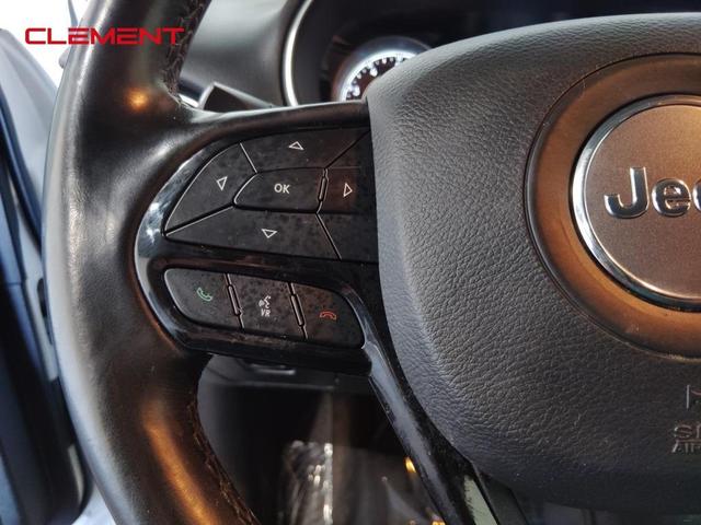 Photo of 2021 Bright White Clearcoat Jeep Cherokee