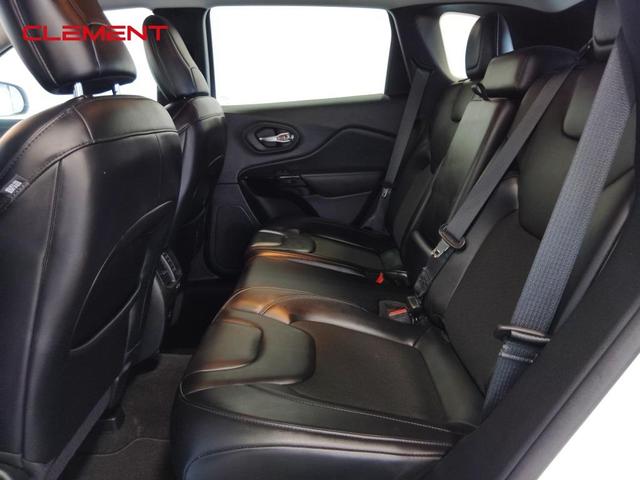 Photo of 2021 Bright White Clearcoat Jeep Cherokee