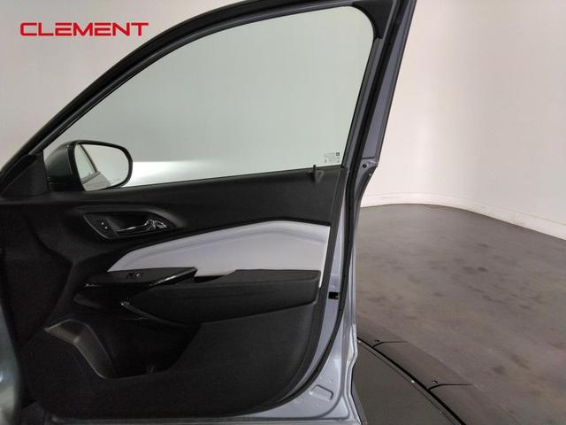 Photo of 2024 Sterling Gray Metallic Chevrolet Trax