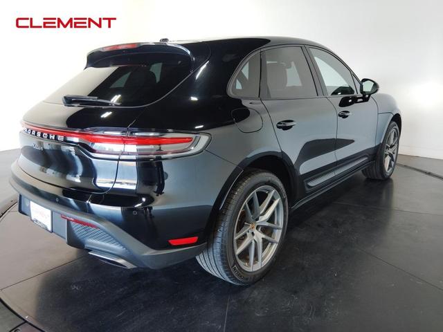Photo of 2022 Black Porsche Macan