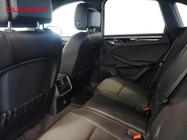 Photo of 2022 Black Porsche Macan