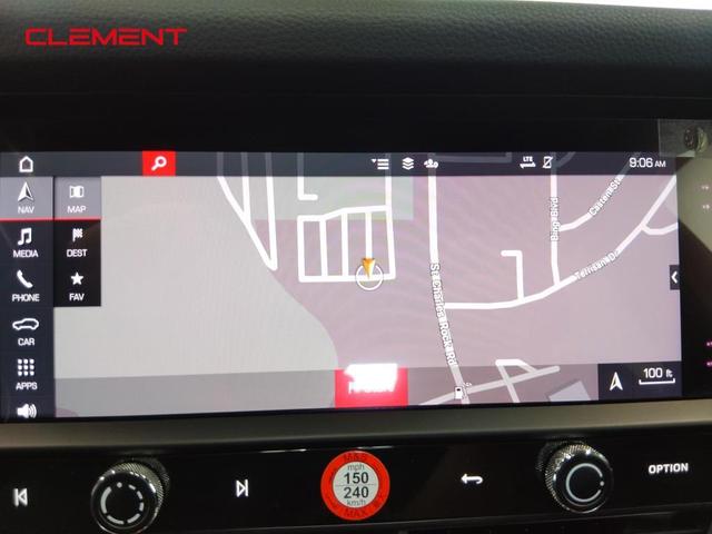 Photo of 2022 Black Porsche Macan