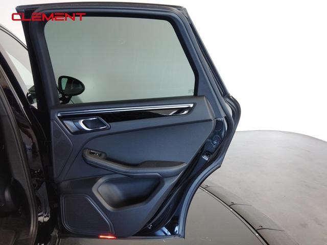 Photo of 2022 Black Porsche Macan