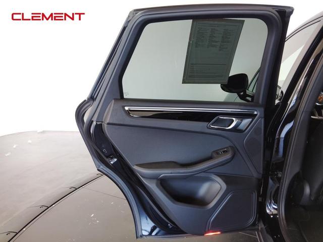 Photo of 2022 Black Porsche Macan