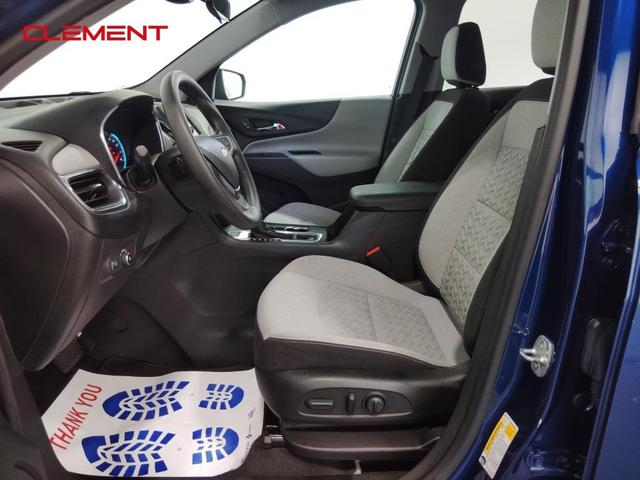 Photo of 2022 Blue Glow Metallic Chevrolet Equinox