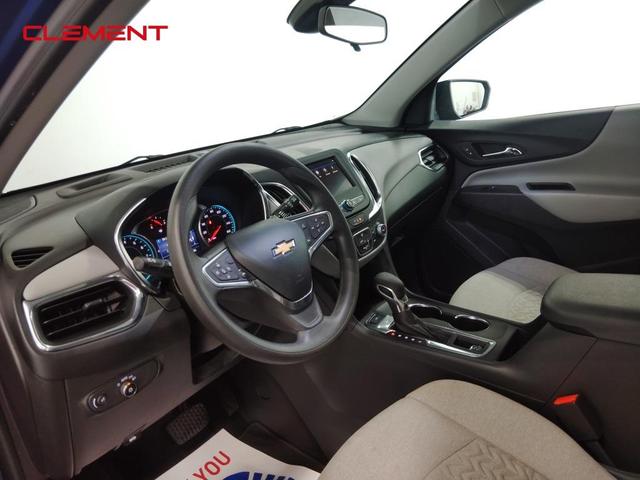 Photo of 2022 Blue Glow Metallic Chevrolet Equinox