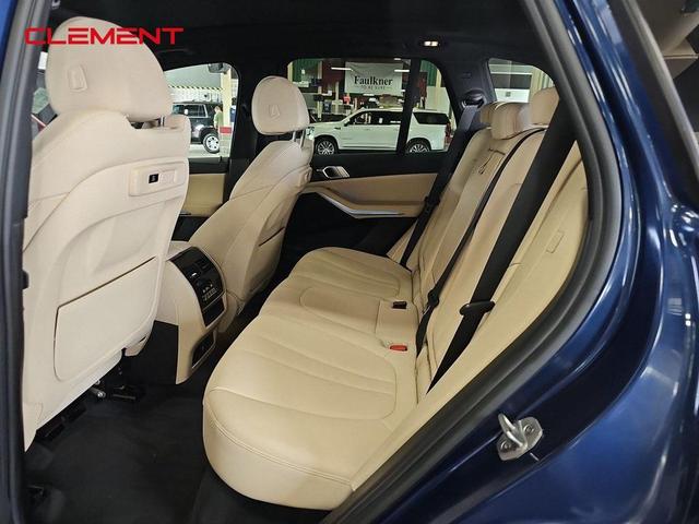 Photo of 2021 Phytonic Blue Metallic BMW X5 PHEV