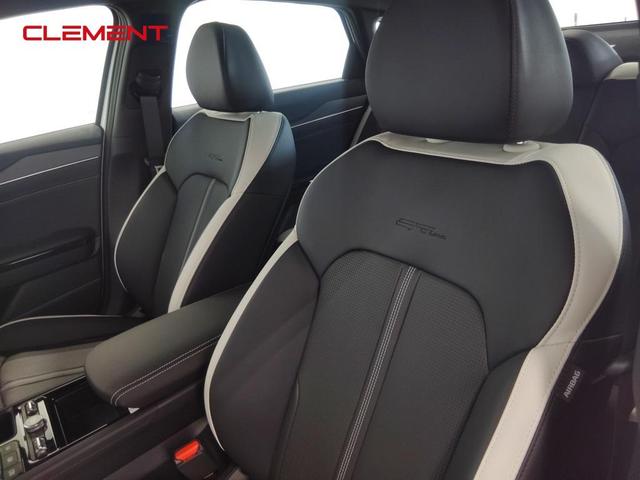 Photo of 2025 Snow White Pearl Kia K5
