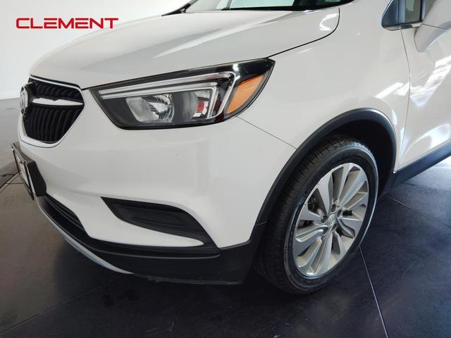 Photo of 2018 Summit White Buick Encore