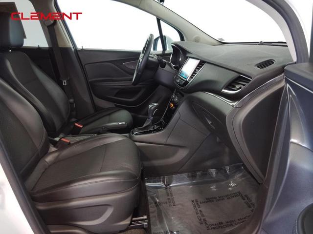 Photo of 2018 Summit White Buick Encore