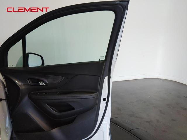 Photo of 2018 Summit White Buick Encore