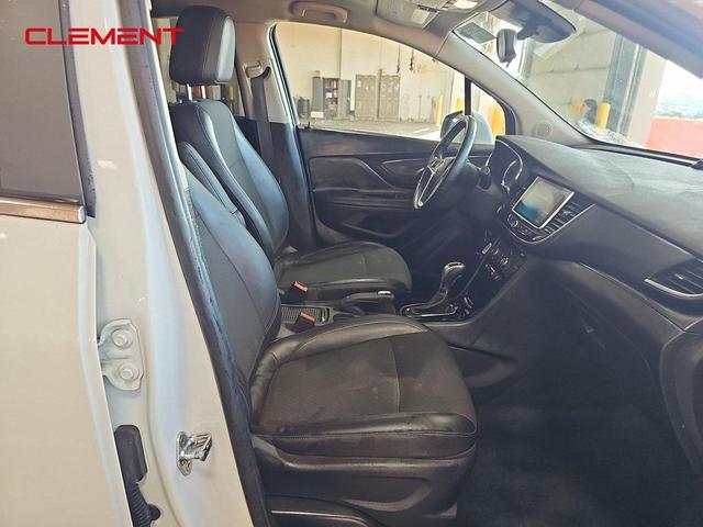 Photo of 2018 Summit White Buick Encore