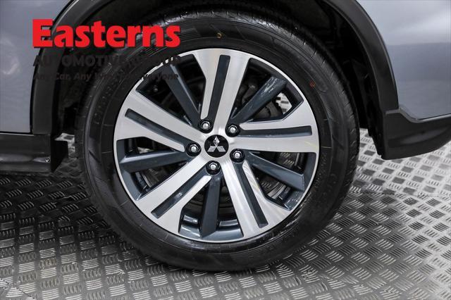 Photo of 2024 Mercury Gray Metallic Mitsubishi Outlander Sport