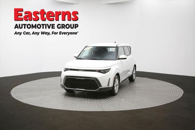 Photo of 2024 Snow White Pearl Kia Soul