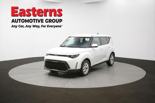 Photo of 2024 Snow White Pearl Kia Soul