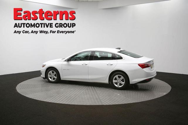 Photo of 2023 Summit White Chevrolet Malibu