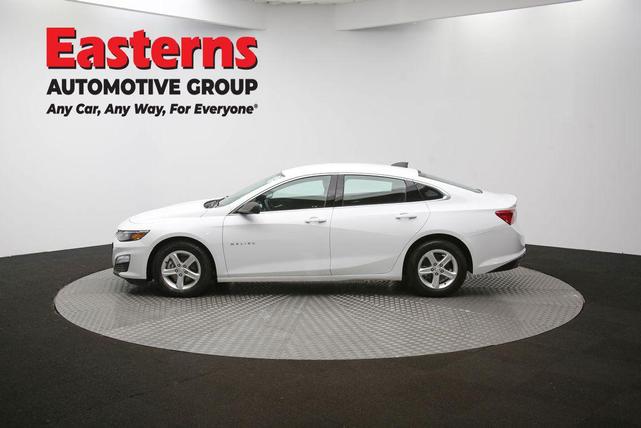 Photo of 2023 Summit White Chevrolet Malibu