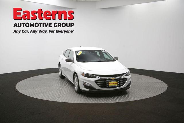 Photo of 2023 Summit White Chevrolet Malibu