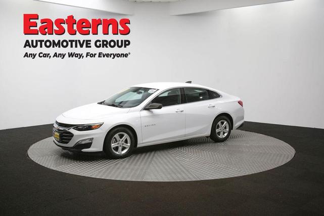 Photo of 2023 Summit White Chevrolet Malibu